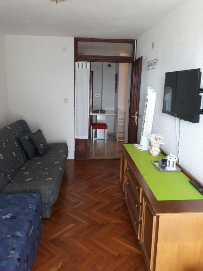 Apartman Grospic 2 Cesarica Zewnętrze zdjęcie