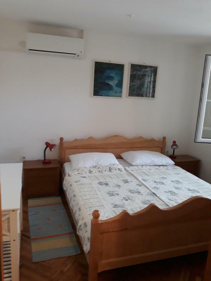 Apartman Grospic 2 Cesarica Zewnętrze zdjęcie